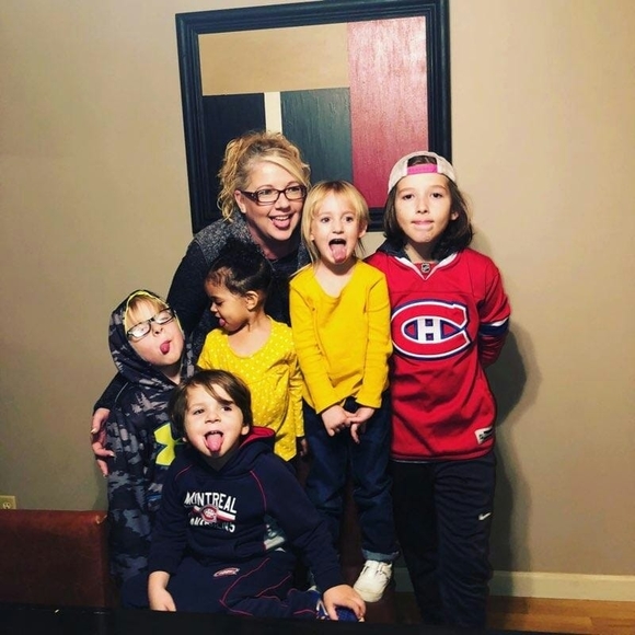 Meet your Posher, Angie - Picture 1 of 1